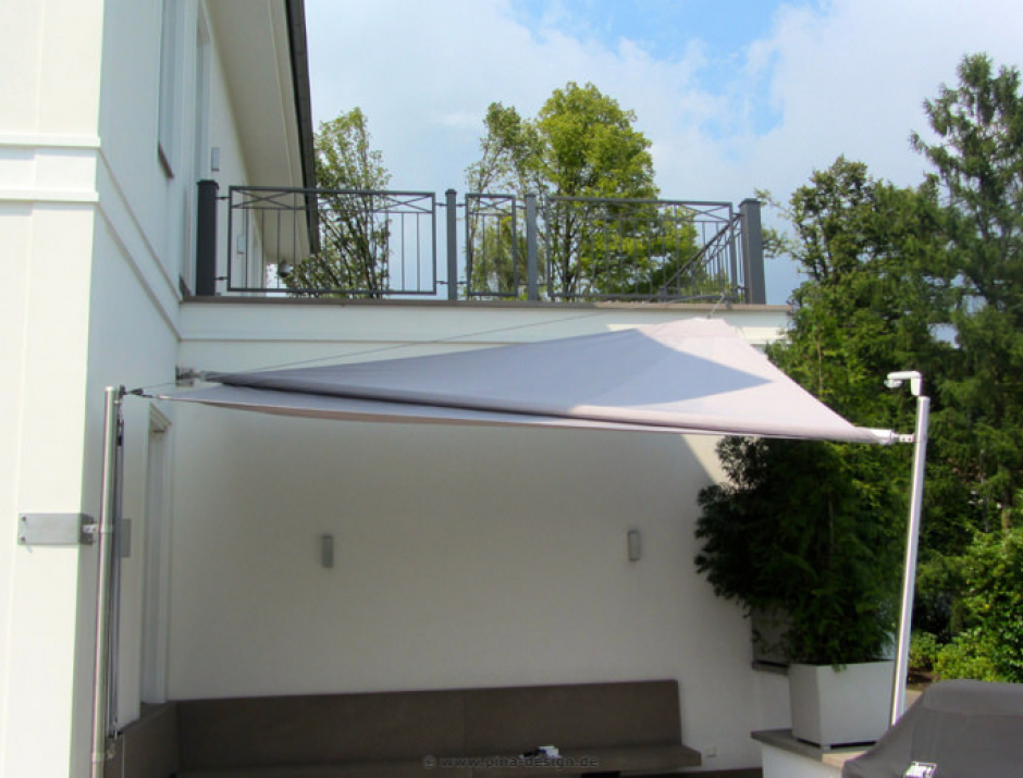 Essen – Sonnensegel über Hausterrasse