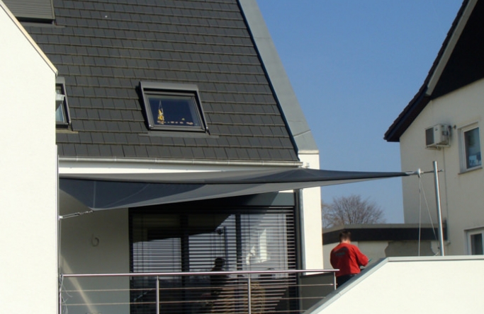 Hattingen Sonnensegel auf Hausterrasse