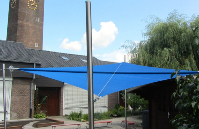 Oelde Kita mehrere Sonnensegel über Kindergarten Spielplätzen