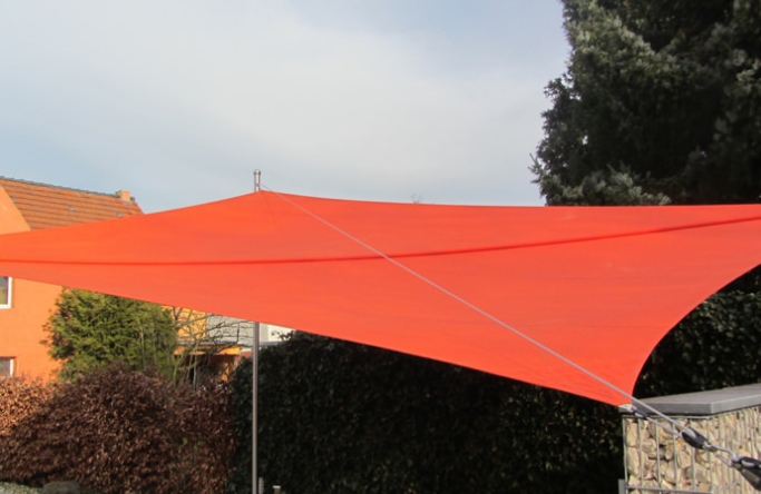 Steinfurt - Sonnensegel über Gartenterrasse