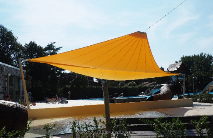 Burgdorf Freibad - Sonnensegel elektrisch über Schwimmbecken